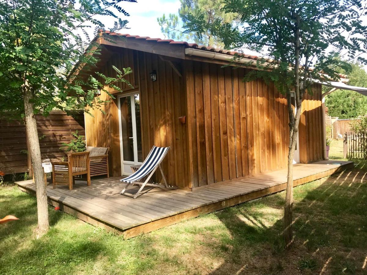 Escale Sous Les Pins Villa Salles  Exterior foto